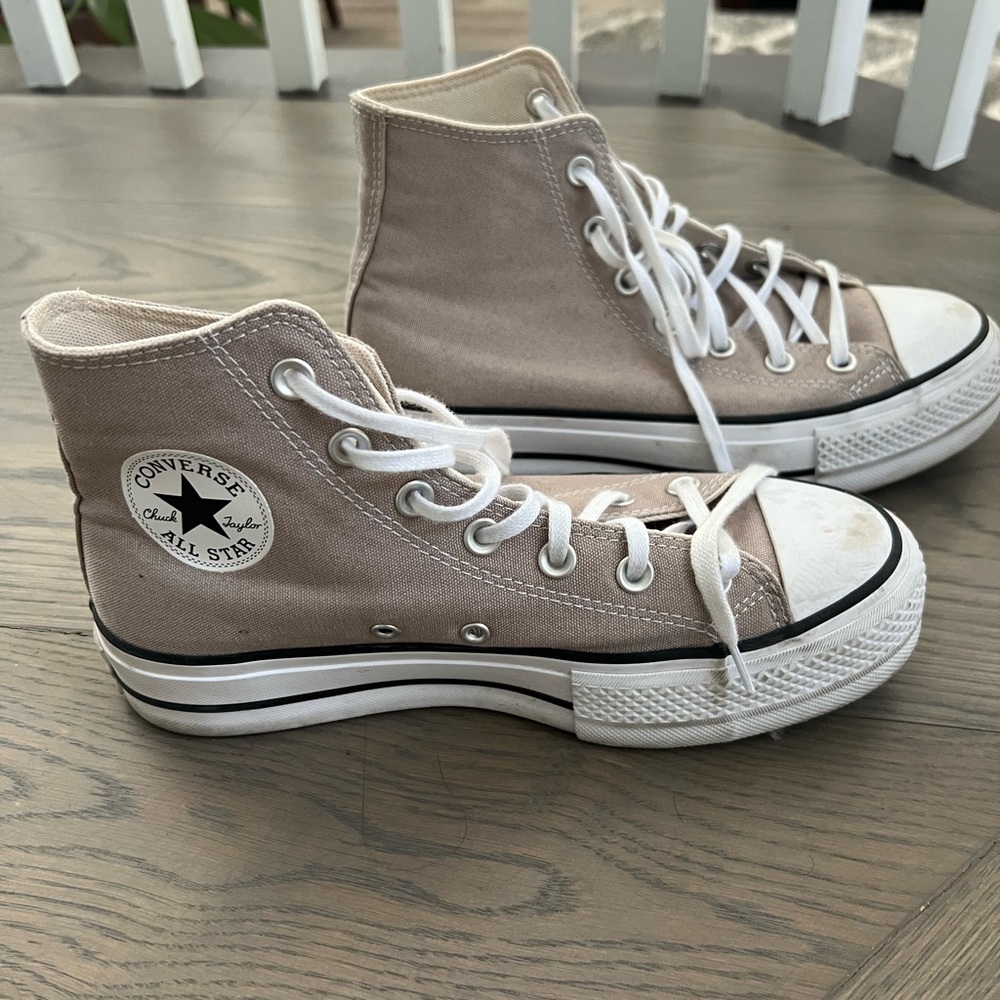 Converse High Top platform  Sneakers in Light Brown